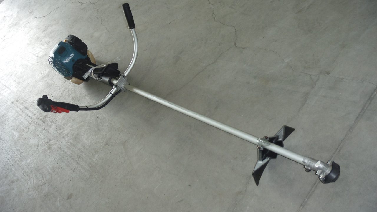 草刈機